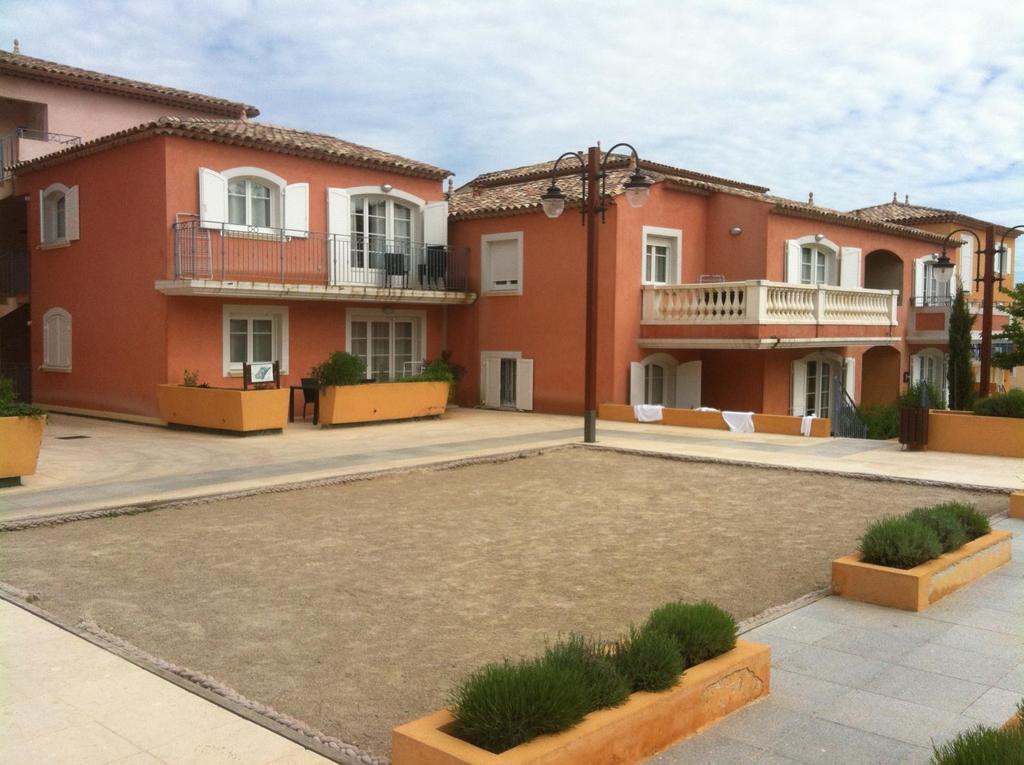 Maison dans Resort&Spa Callian  Exterior foto
